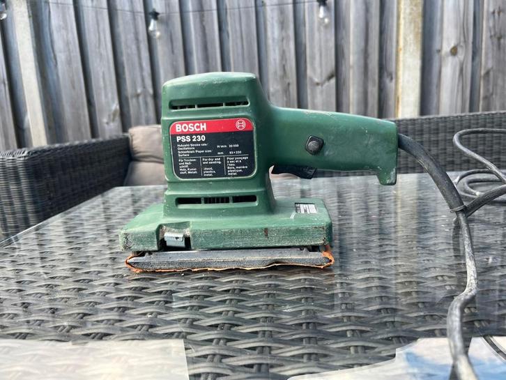 Bosch PSS 230 schuurmachine te koop, Doe-het-zelf en Verbouw, Gereedschap | Schuurmachines, Gebruikt, Vlakschuurmachine, Minder dan 600 watt