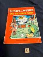 Suske en Wiske - Het Drijvende Dorp (1963), Eén stripboek, Ophalen of Verzenden, Gelezen