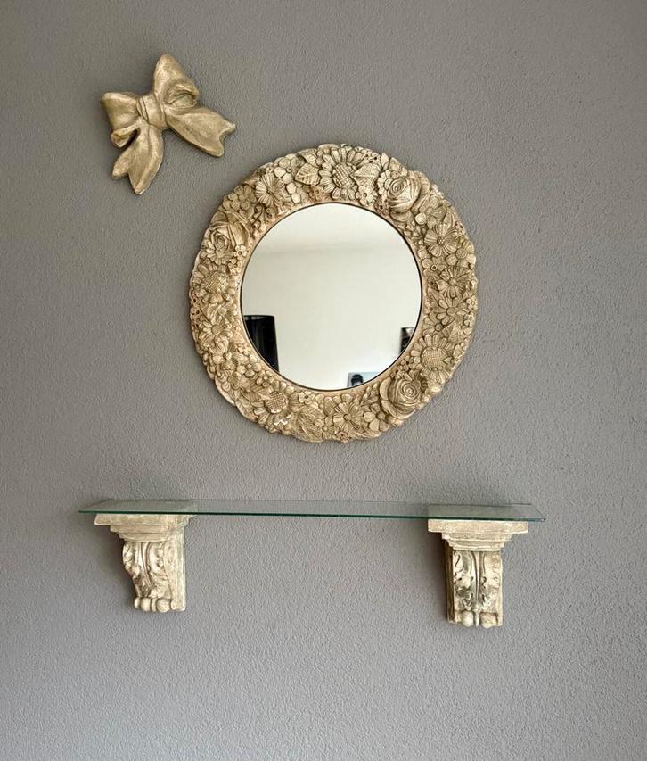Wandsteunen met glasplaat en spiegel., Huis en Inrichting, Woonaccessoires | Kransen, Gebruikt, Ophalen