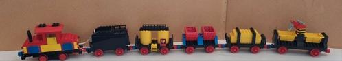 Lego gemotoriseerde locomotief trein en 4 wagons 4,5 V volt, Kinderen en Baby's, Speelgoed | Duplo en Lego, Gebruikt, Lego, Complete set