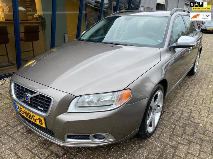 Volvo V70 2.5T R-Design LEER / NAVI / YOUNGTIMER, Auto's, Volvo, Bedrijf, Te koop, V70, ABS, Airbags, Airconditioning, Bochtverlichting
