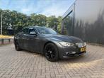 BMW 3-Serie 330D (1e eig) Aut8 (f30) 2012 Grijs, Auto's, BMW, Automaat, Achterwielaandrijving, 1800 kg, 2993 cc
