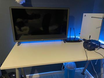 Bureau+rgb ledstrip (IKEA galant/bekant)