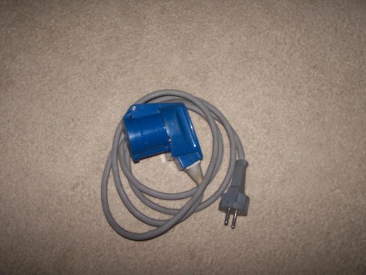 Verloopkabel CEE- Frans stekker recht CEEForm haaks, Caravans en Kamperen, Kampeeraccessoires, Gebruikt, Ophalen of Verzenden