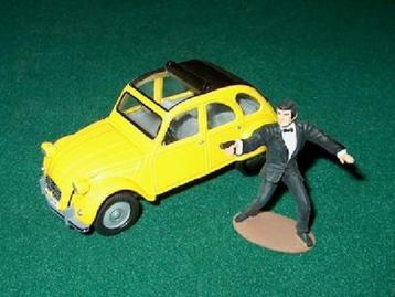 1/36 007 Citroën 2CV For Your Eyes Only Corgi + Bond figuur beschikbaar voor biedingen