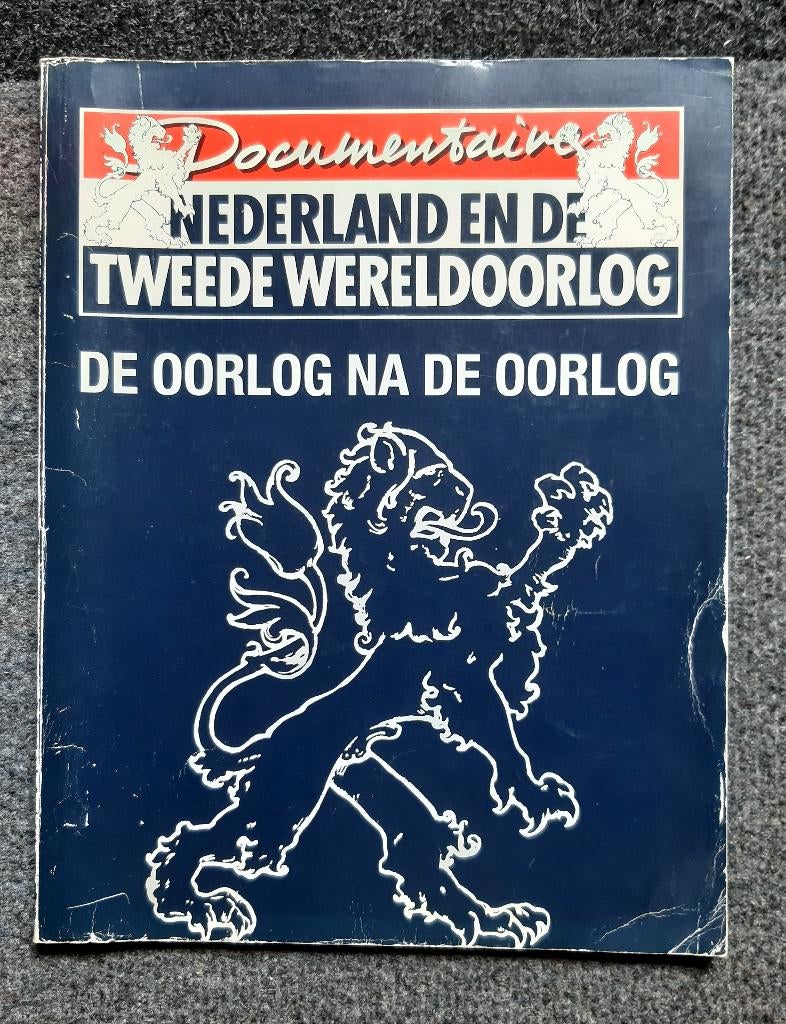 Documentaire Nederland en de Tweede Wereldoorlog bonus boek, Ophalen of Verzenden, 1945 tot heden, Zo goed als nieuw, Algemeen