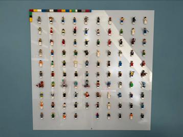 Schilderij - opberg systeem voor lego poppetjes beschikbaar voor biedingen