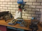HBM 13 Kolomboormachine met twee klemmen en kleine  1, Doe-het-zelf en Verbouw, Gereedschap | Boormachines, Ophalen, Zo goed als nieuw
