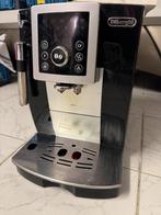 Delonghi Espresso Machine, Witgoed en Apparatuur, Koffiezetapparaten, Ophalen, Afneembaar waterreservoir, Gebruikt, Espresso apparaat