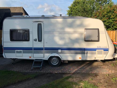 Mooie 2008 Hobby 495 excellent incl. mover en voortent, Caravans en Kamperen, Caravans, Particulier, tot en met 4, 1000 - 1250 kg