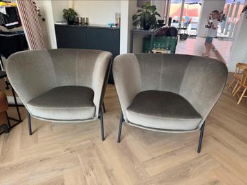 Super mooie lounge stoelen beschikbaar voor biedingen