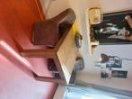 Te koop 2  stoelen .een tafel .hang lamp. spiegel, Overige materialen, Gebruikt, 100 tot 150 cm, Rechthoekig