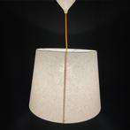 Vintage set van 2 Hala hanglampen lampenkappen, Huis en Inrichting, Lampen | Hanglampen, Lampenkap, Ophalen of Verzenden, Zo goed als nieuw