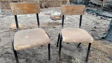 2 Vintage Kinderstoeltjes - Curiosa beschikbaar voor biedingen