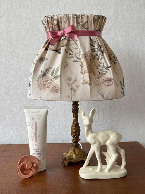 Vintage koperen lampenvoet met nieuw kapje met dierenprint, Huis en Inrichting, Lampen | Tafellampen, Zo goed als nieuw, Minder dan 50 cm