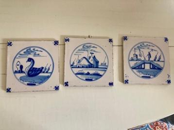 3 oude delfs blauwe tegeltjes beschikbaar voor biedingen