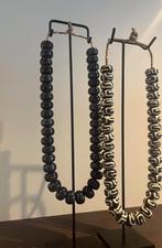 Kralenketting op standaard in zwart kralen H 52 cm, Ophalen of Verzenden, Nieuw