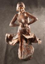 Antiek Art Nouveau sculptuur, Verzenden