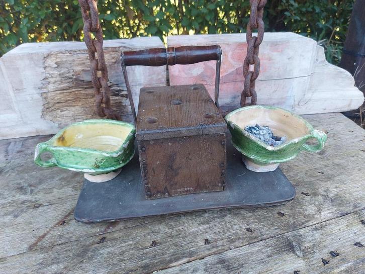 Antieke draagbare koets stoof + 2 antiek geglazuurde testen, Antiek en Kunst, Antiek | Gereedschap en Instrumenten, Ophalen of Verzenden