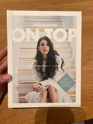 Anna Nooshin - On top beschikbaar voor biedingen