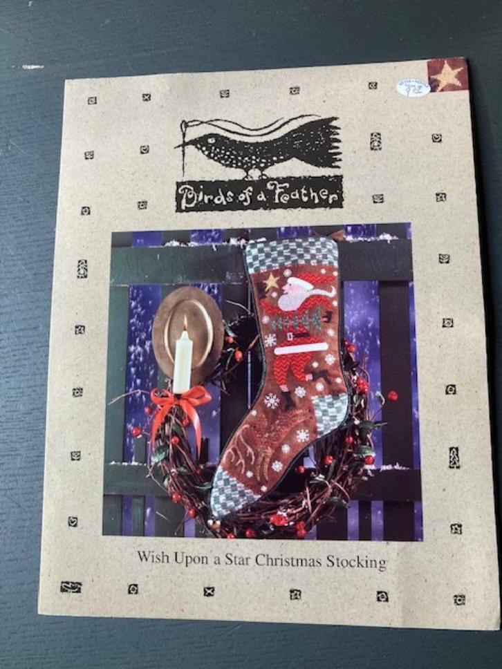 Borduurpatroon Christmas Stocking by Birds of Feather € 5,00, Hobby en Vrije tijd, Borduren en Borduurmachines, Zo goed als nieuw