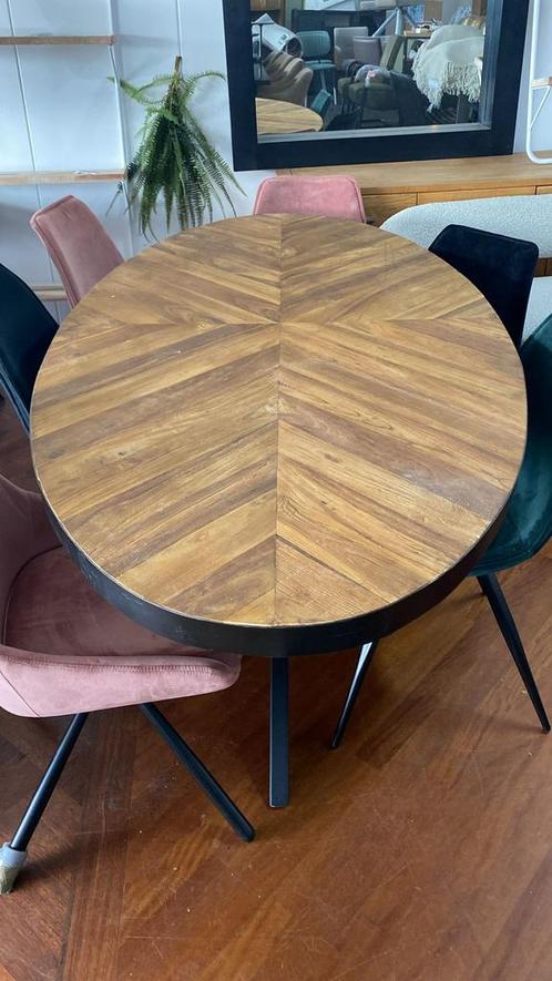 Tafel ovaal visgraat teak hout 240x110 met matrix spin poot, Huis en Inrichting, Tafels | Eettafels, Nieuw, 100 tot 150 cm, 200 cm of meer