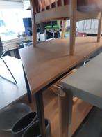 Bureau tafel trapezium, Ophalen, Info@tommysmit.nl, Gebruikt, 7008AR