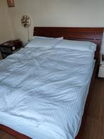 Italiaans design bed 160x200 met praktische bergruimte, Ophalen of Verzenden, Zo goed als nieuw