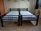 2 een persoons bedden inclusief matrassen, Huis en Inrichting, Slaapkamer | Bedden, Ophalen, 100 cm, Eenpersoons, Zo goed als nieuw