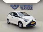 Toyota Aygo 1.0 VVT-i 5-Drs X-Fun Airco - NL Auto - Lage Kms, Voorwielaandrijving, 12 maanden, Gebruikt, Euro 6