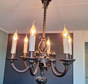 Kroonluchter beschikbaar voor biedingen