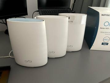 Netgear Orbi RBK53 – Mesh WiFi Systeem (router + 2 satelliet beschikbaar voor biedingen