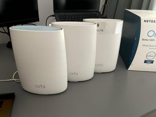 Netgear Orbi RBK53 – Mesh WiFi Systeem (router + 2 satelliet, Computers en Software, Routers en Modems, Zo goed als nieuw, Router