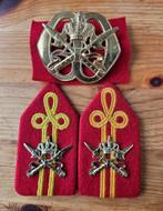 Baretembleem + kraagspiegels KMS, Ophalen of Verzenden, Landmacht, Nederland, Embleem of Badge