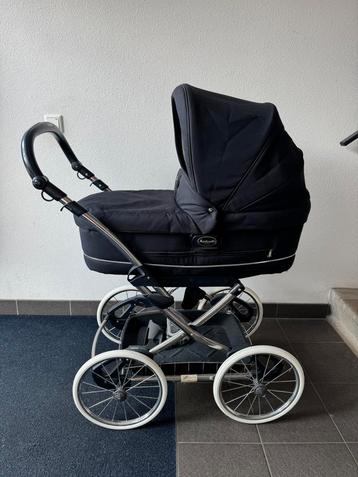 Martinelli retro/vintage kinderwagen. 16’ New wheels! beschikbaar voor biedingen