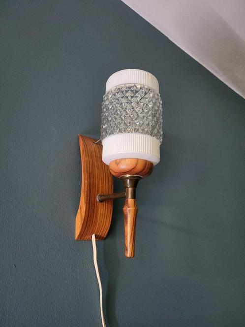 Wandlamp glas met hout, Huis en Inrichting, Lampen | Wandlampen, Zo goed als nieuw, Glas, Hout, Ophalen of Verzenden