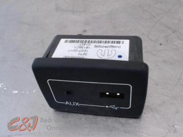 AUX/USB aansluiting van een Peugeot Boxer beschikbaar voor biedingen