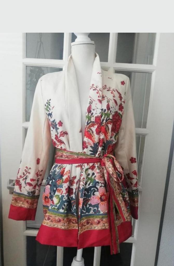 🌹Leuk jasje met of zonder ceintuur te dragen! oksel 48cm🌹, Kleding | Dames, Jasjes, Kostuums en Pakken, Zo goed als nieuw, Maat 38/40 (M)