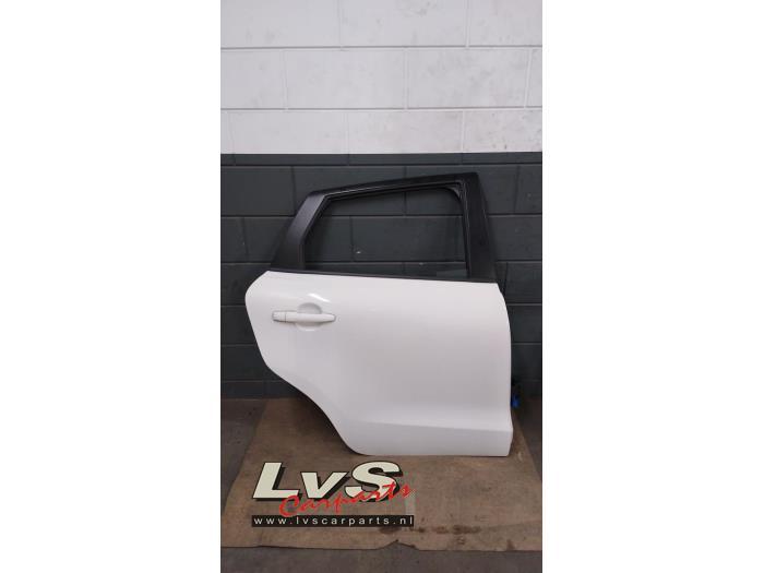 Portier 4Deurs rechts-achter van een Suzuki Baleno (25U), Auto-onderdelen, Gebruikt, -, Deur, -