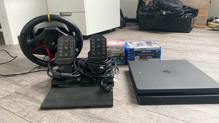 Ps4 met 13 spellen met stuurtje en pedalen + 1 controlers, Spelcomputers en Games, Spelcomputers | Sony PlayStation 4, Gebruikt