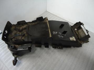 RF900 1993 - 1996 Suzuki Batterijbak D1-11206 beschikbaar voor biedingen