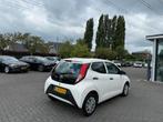 Toyota Aygo 1.0 VVT-i | X-Fun 5-Drs | Airco, Auto's, Toyota, Voorwielaandrijving, Gebruikt, Euro 6, 4 stoelen