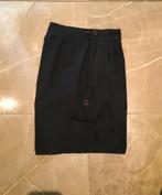 IZGS: Korte of halflange zwarte bandplooi broek; maat medium, Kleding | Dames, Broeken en Pantalons, Maat 38/40 (M), Kort, Zwart