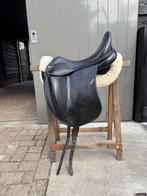 Luc Childeric dressuurzadel DSG 18 inch boommaat 2, Dieren en Toebehoren, Paarden en Pony's | Zadels, Ophalen, Gebruikt, Dressuur