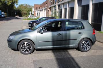 Volkswagen Golf 1.6 16V FSI 85KW 5D Autom 6 2004  APK 10-25