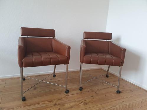 Mooie Vintage Stoelen,  jaren 60, strak design, skai, Huis en Inrichting, Stoelen, Zo goed als nieuw, Twee, Ophalen