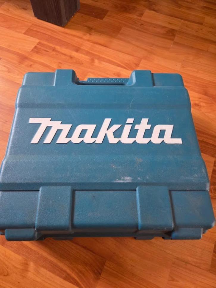 Makita AF635 – pneumatische tacker, Doe-het-zelf en Verbouw, Tekentafels, Zo goed als nieuw, Minder dan 130 cm, Ophalen of Verzenden