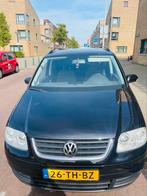 Volkswagen Touran 1.6 75KW 2006 Zwart, Auto's, Origineel Nederlands, Te koop, 5 stoelen, Benzine