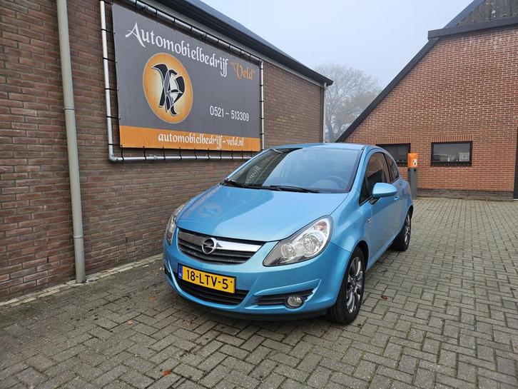 Opel Corsa 1.2-16V '111' Edition (bj 2010, automaat), Auto's, Opel, Particulier, Te koop, Corsa, ABS, Airbags, Airconditioning