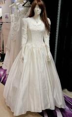 Cymbeline Paris trouwjurk Ivoor, met kant en satijn 36 37219